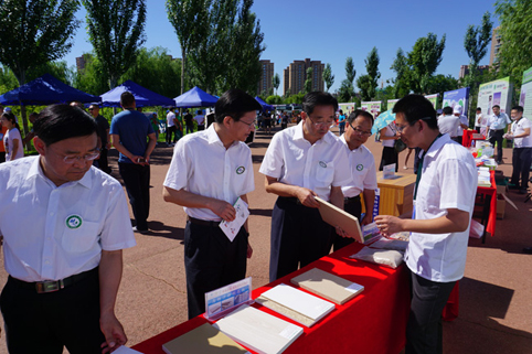 东达林沙产业公司参加内蒙古生态文明宣传周活动